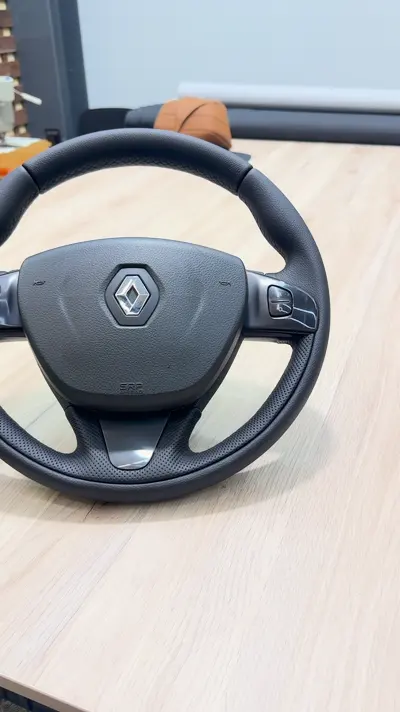 Руль Renault — готов — кадр из видео