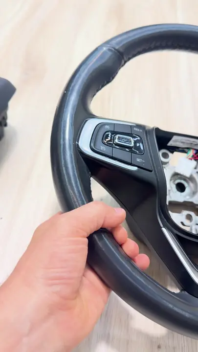 Перетяжка руля Chery Tiggo 4 с перфорацией — до
