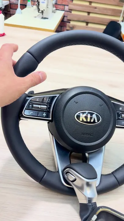 Перетяжка руля и ручки АКПП Kia Ceed — после