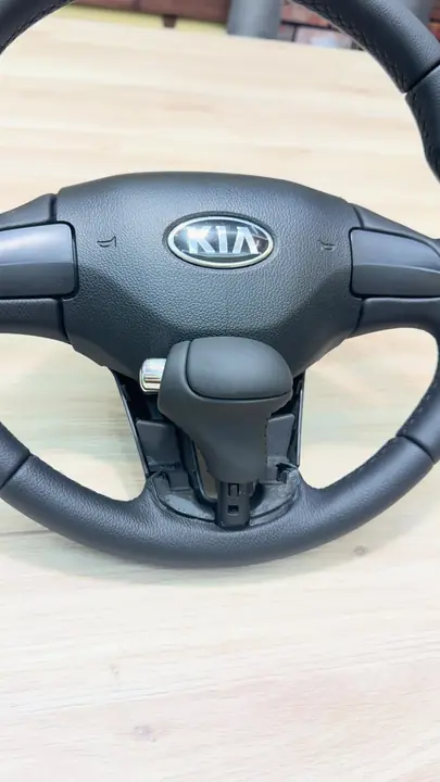 Перетяжка руля и ручки Kia Sportage — фото 1
