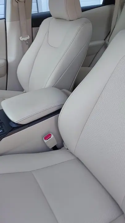Перетяжка комплекта сидений Lexus с третьим рядом — фото 3