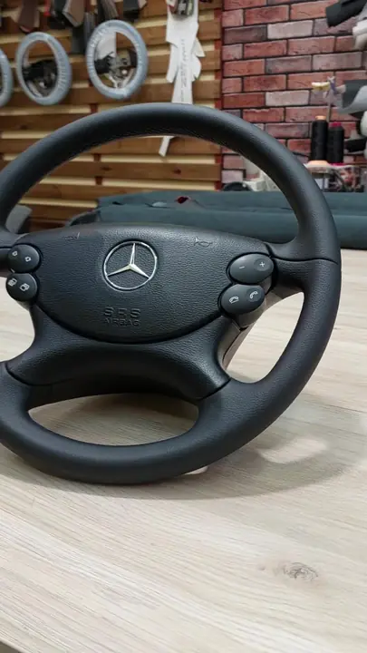 Руль, ручка КПП и сиденье Mercedes-Benz E-класса (W211) — фото 2