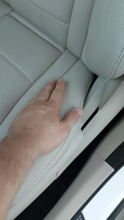 Ремонт сиденья Mercedes-Benz GLC: вставки и крыло — фото 2