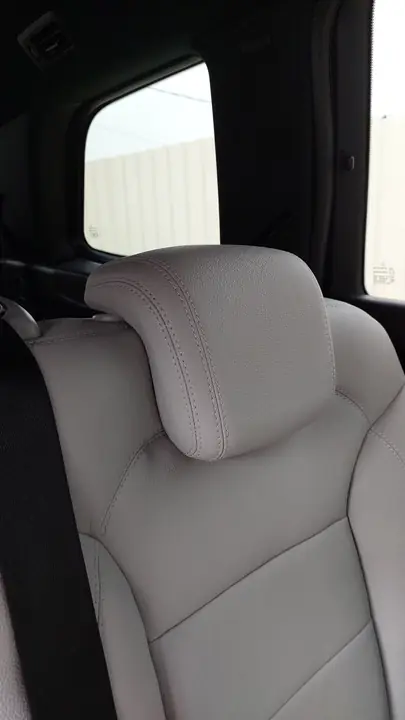 Салон Mercedes-Benz в светлой коже — фото 7