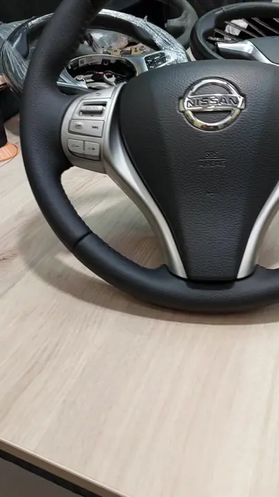 Перетяжка руля Nissan Qashqai текстурной кожей — фото 1