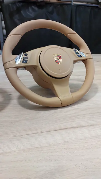 Перетяжка руля Porsche — после