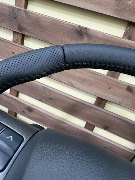 Перетяжка руля Toyota с перфорацией — фото 2