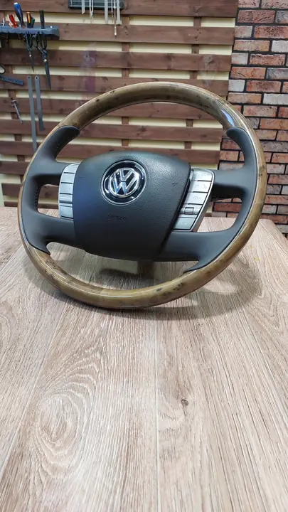 Руль Volkswagen с деревом и кожей — после